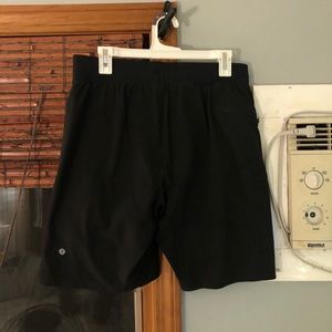 Lululemon shorts w/liner
